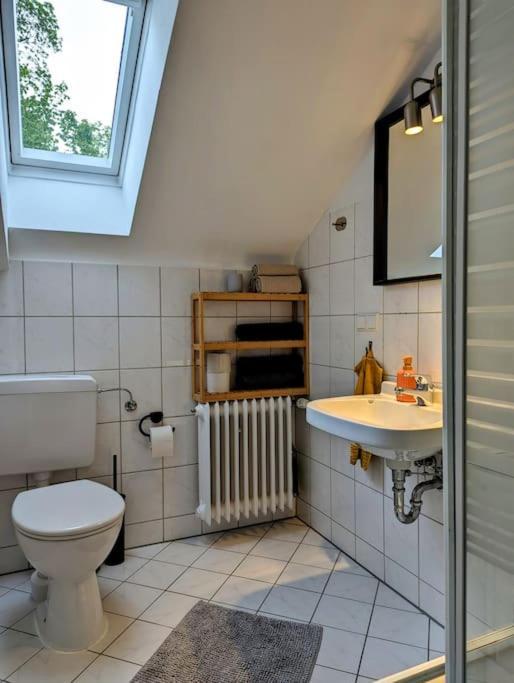 Apartment Mit Balkon In Hannover-Ahlem Eksteriør billede