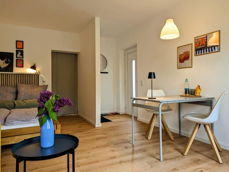 Apartment Mit Balkon In Hannover-Ahlem Eksteriør billede