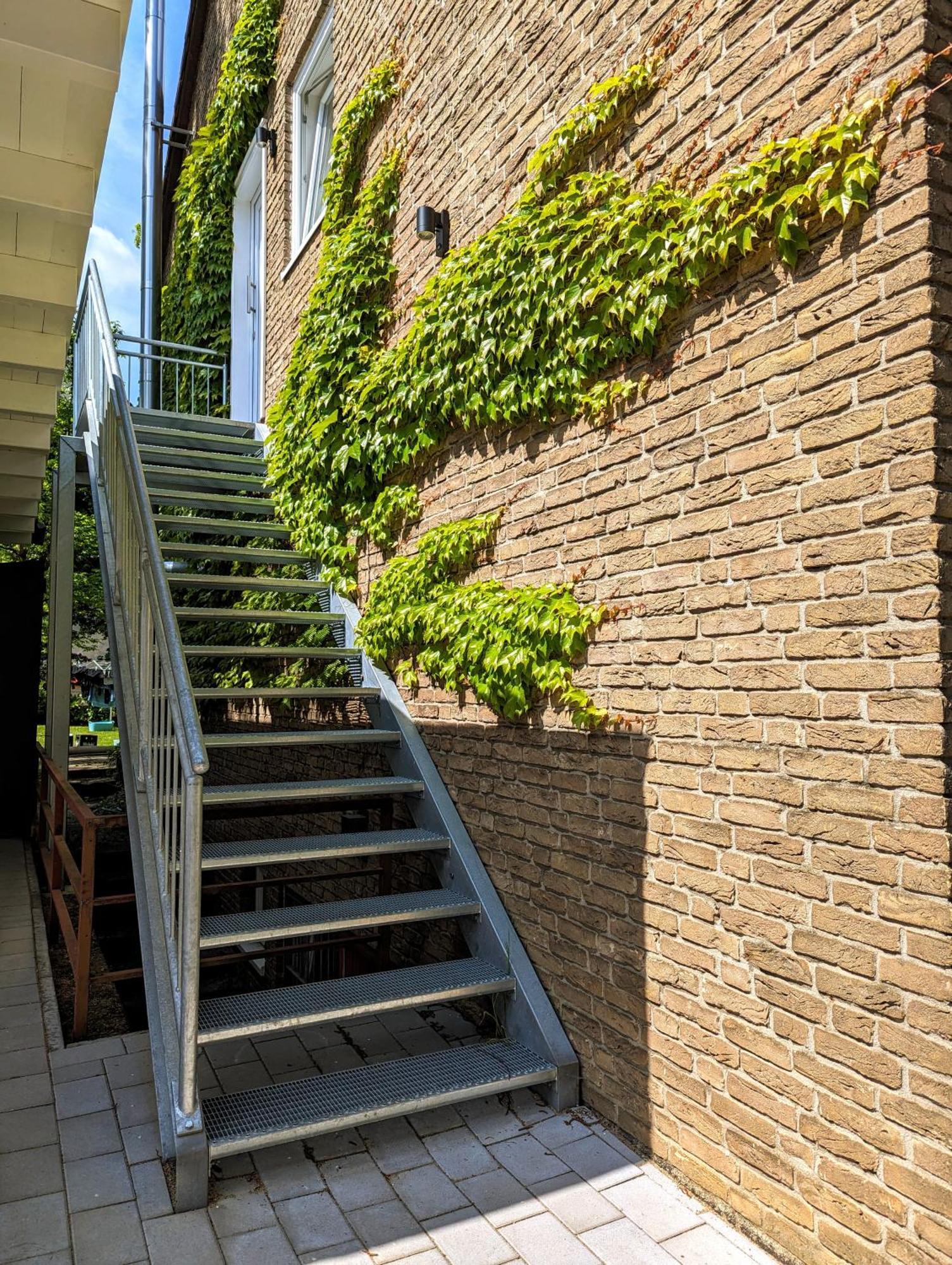 Apartment Mit Balkon In Hannover-Ahlem Eksteriør billede
